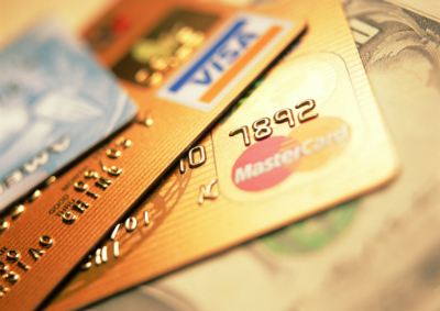 В Абу Даби при оплате кредитной картой отменят дополнительные сборы
