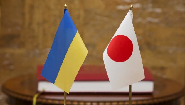 Зеленський в Японії попросив безвіз для українців  